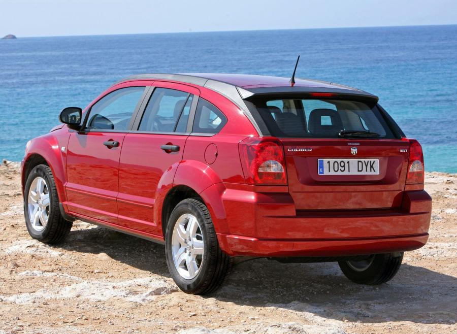  Dodge Caliber 2006 года  (фото 11 из 30)